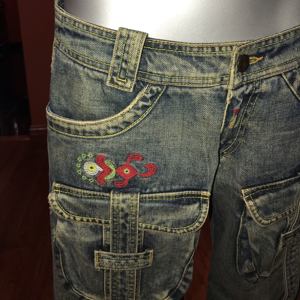 Capri Jeans - Picture 2 of 8